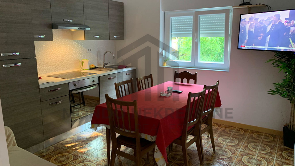 Novorenovirana kamena Ku&cacute;a&comma; Kali&comma; Otok Ugljan&comma; 100 metara od mora