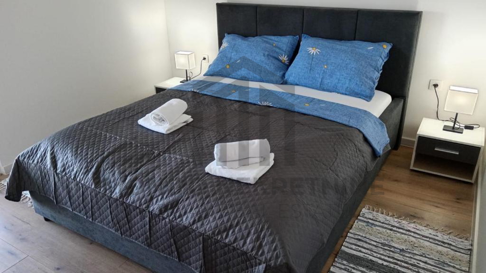 Apartmanska ku&cacute;a sa dva bazena - &Scaron;ijana okolica