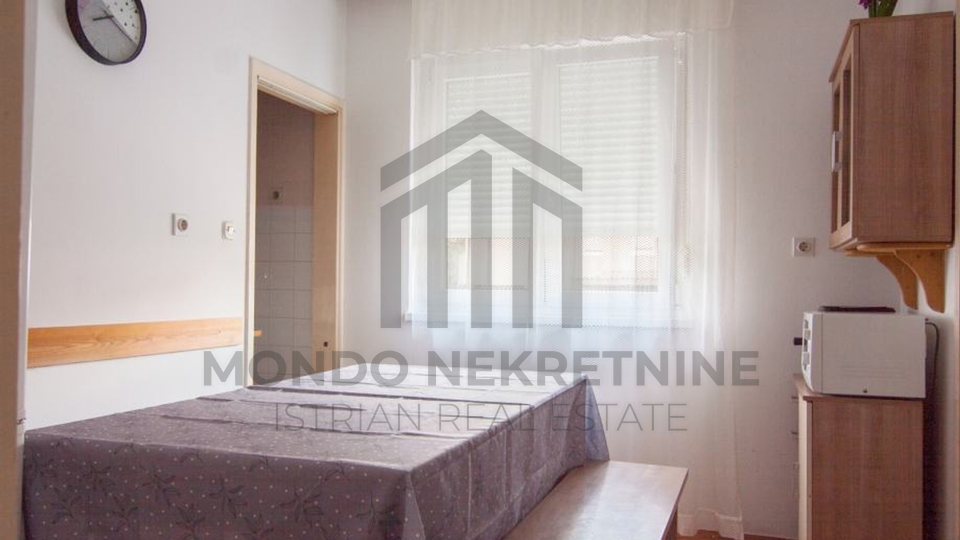 Istria, Pula, nice furnished apartment on Veruda Porat 200 meters from the sea