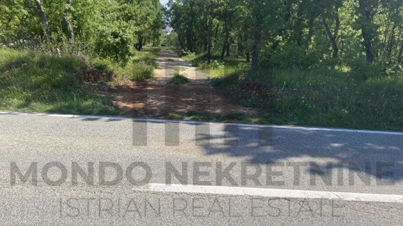 Istra&comma; poljoprivredno zemlji&scaron;te kod Bala&comma; 400 m2