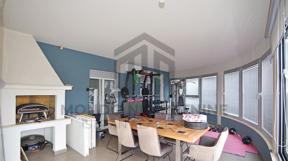 Stanovanje, 131 m2, Prodaja, Pula