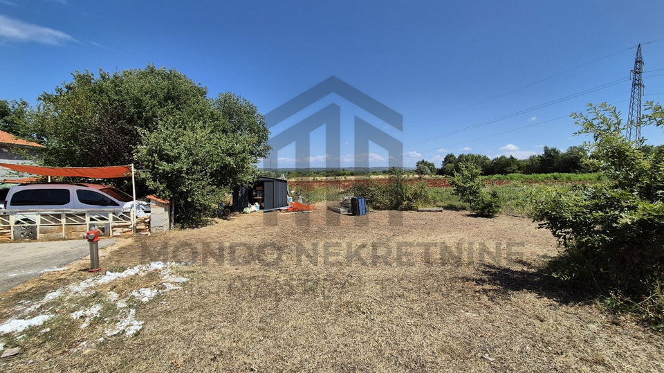 Gra&dstrok;evinska parcela Cancini&comma; Pore&ccaron;