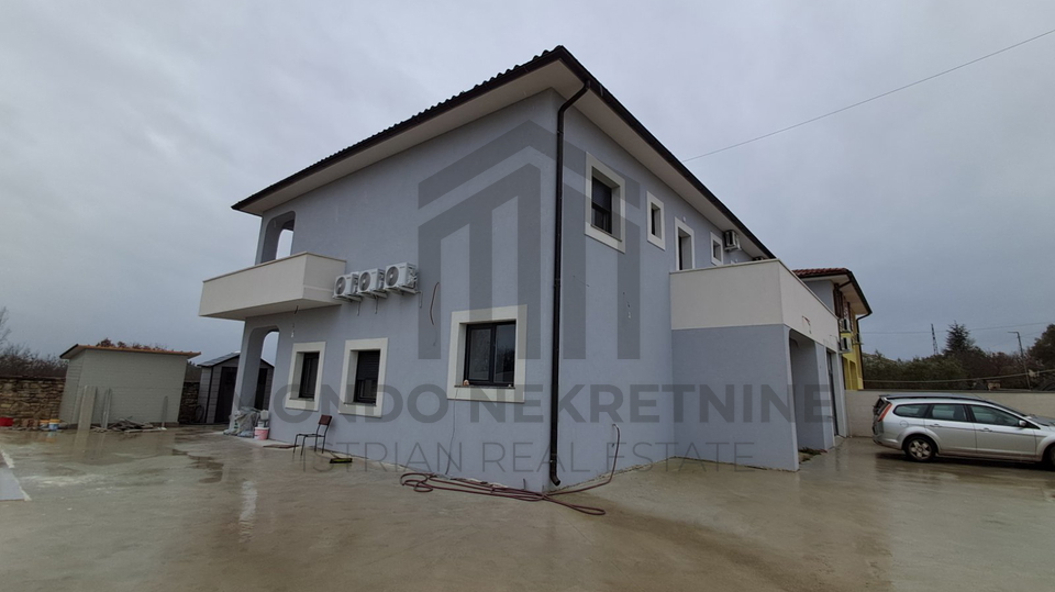 Nova Ku&cacute;a - Okolica Vodnjana 400 m2