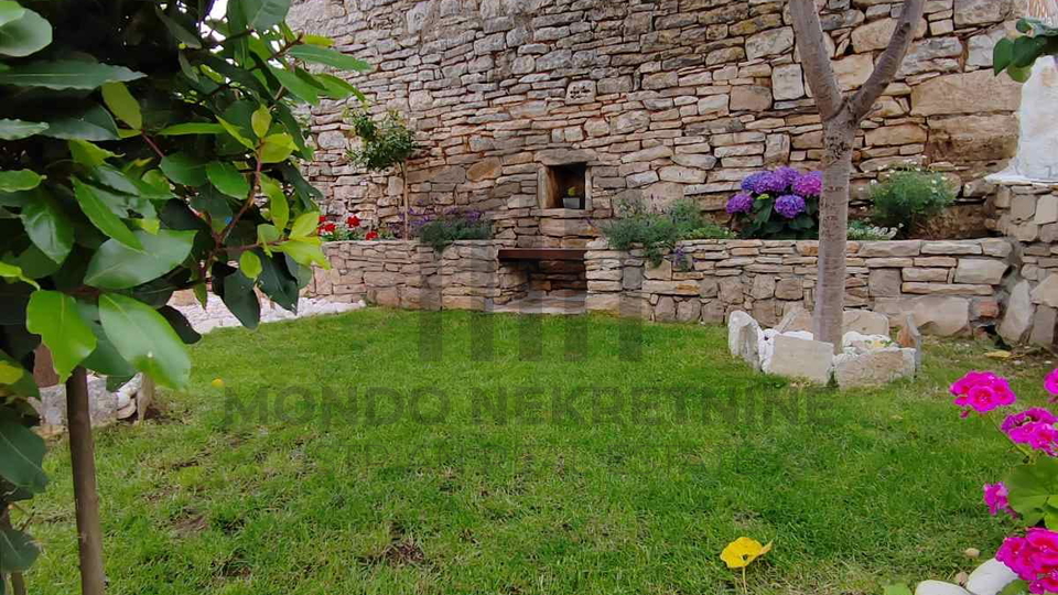 Adaptirana kamena ku&cacute;a  u  Gali&zcaron;ani