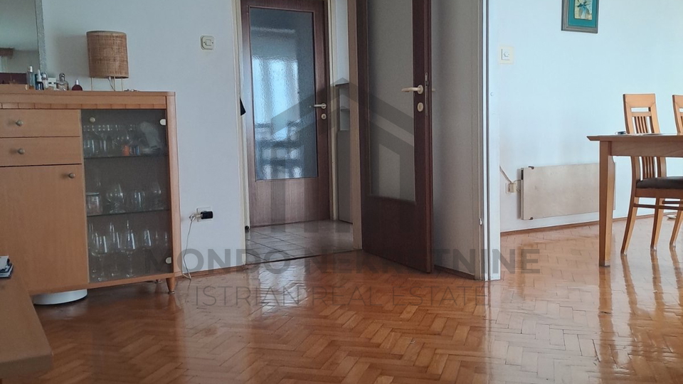 Prostran trosoban stan u Puli &ndash; 83&comma;94 m&sup2; na odli&ccaron;noj lokaciji