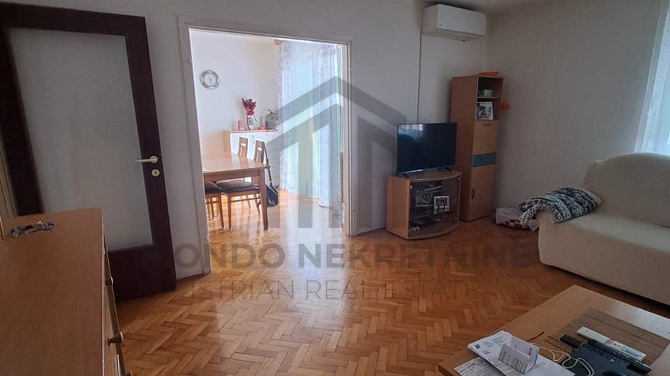 Prostran trosoban stan u Puli &ndash; 83&comma;94 m&sup2; na odli&ccaron;noj lokaciji