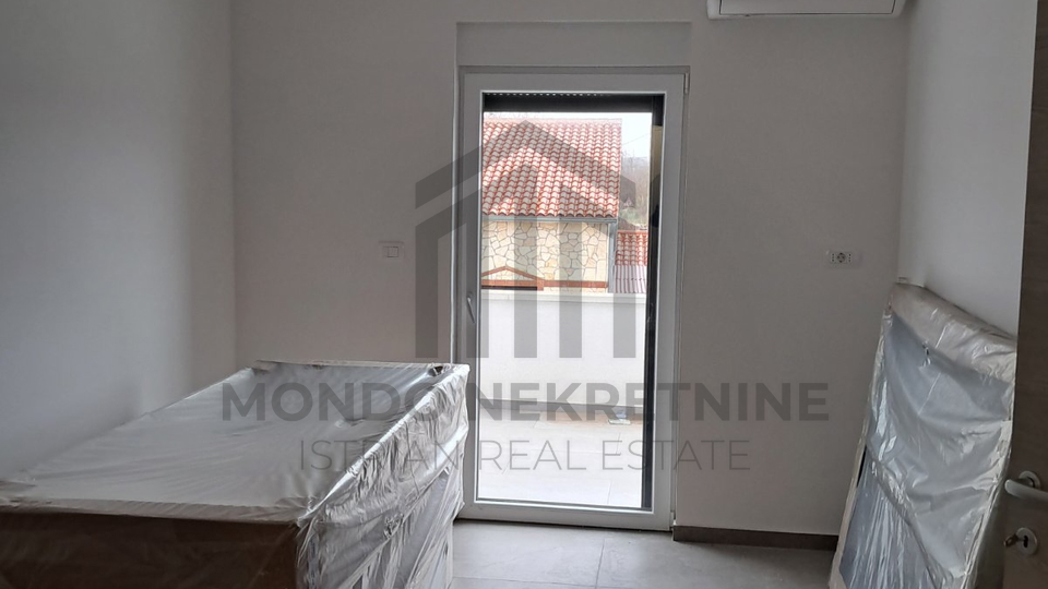 Nova Ku&cacute;a - Okolica Vodnjana 400 m2