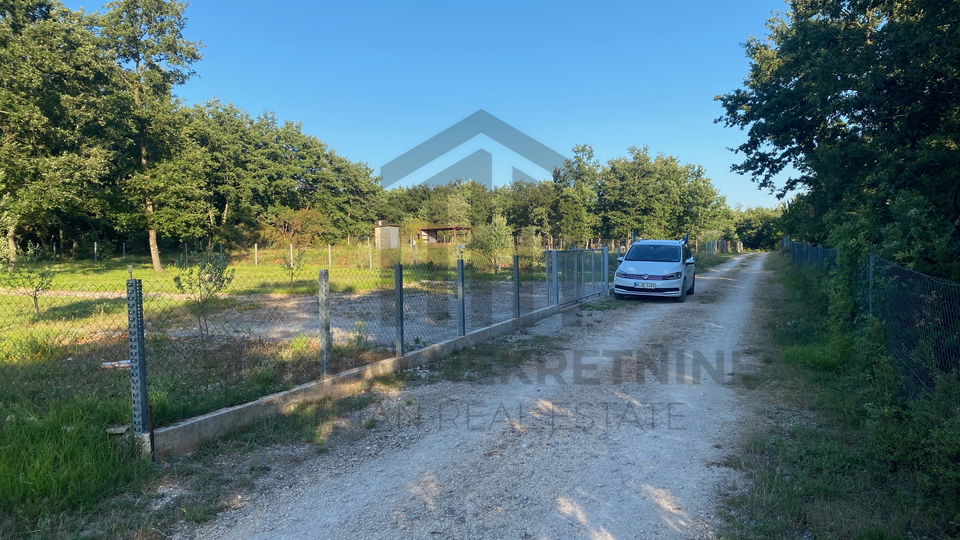 PRODAJA POLJOPRIVREDNIH PARCELA &ndash; VODNJAN &ndash; BALE