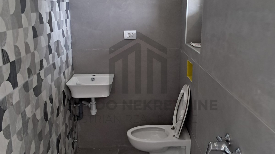 Nova Ku&cacute;a - Okolica Vodnjana 400 m2