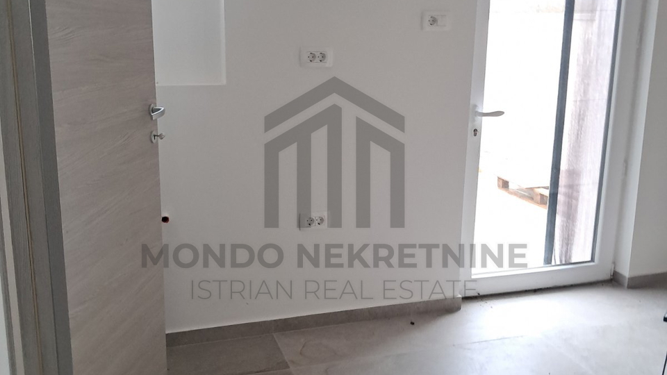 Nova Ku&cacute;a - Okolica Vodnjana 400 m2