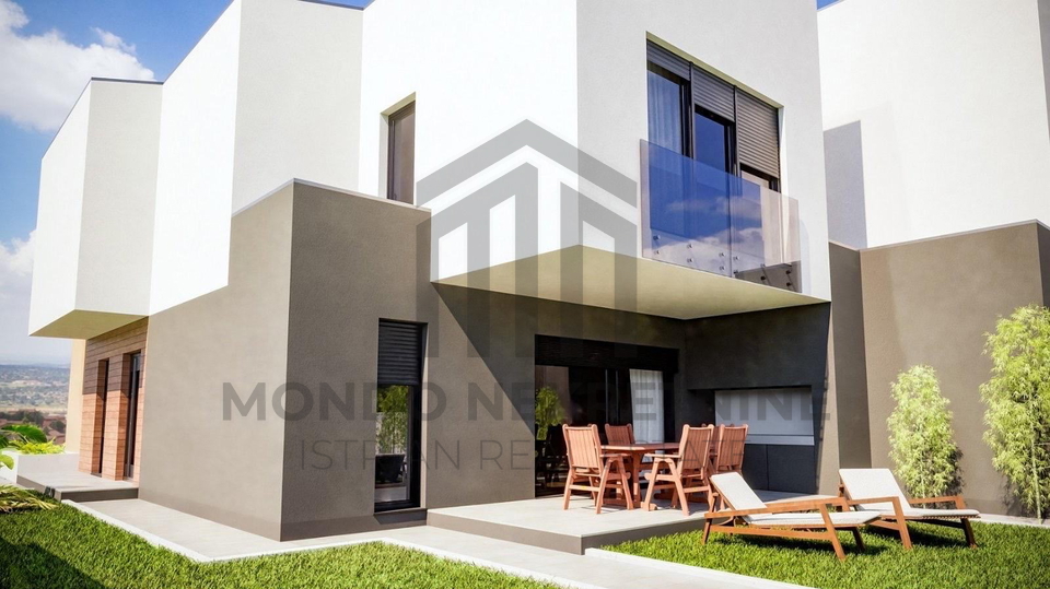 Pore&ccaron;&comma; Ka&scaron;telir&comma; gra&dstrok;evinsko zemlji&scaron;te 805 m&sup2; s pravomo&cacute;nom gra&dstrok;evinskom dozvolom i pla&cacute;enim komunalnim doprinosima