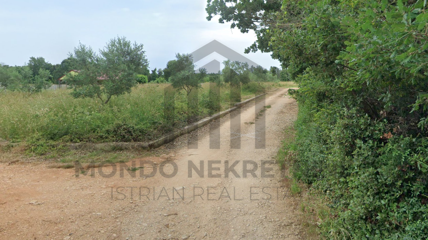 PRODAJE SE&nbsp;POLJOPRIVREDNO ZEMLJI&Scaron;TE &ndash; &Scaron;I&Scaron;AN&comma; 600 m2