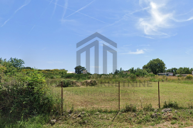GRAĐEVINSKO ZEMLJIŠTE GOSPODARSKO-PROIZVODNE NAMJENE, MOGUĆNOST GRADNJE SOLARNE ELEKTRANE – MARČANA, 6000 m2