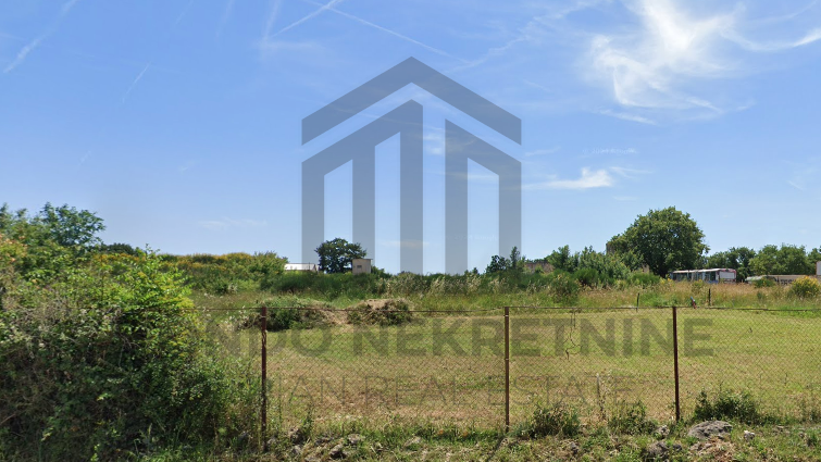 GRA&Dstrok;EVINSKO ZEMLJI&Scaron;TE GOSPODARSKO-PROIZVODNE NAMJENE&comma; MOGU&Cacute;NOST GRADNJE SOLARNE ELEKTRANE &ndash; MAR&Ccaron;ANA&comma; 6000 m2