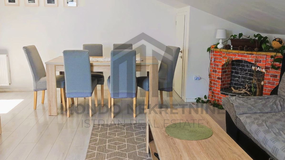 Istra&comma; Pula - trosoban stan 86m2