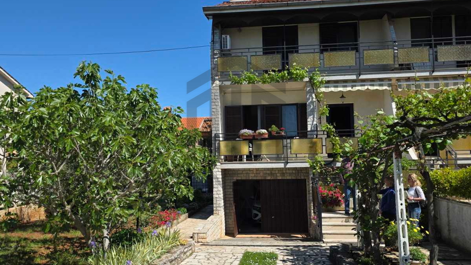 House, 215 m2, For Sale, Marčana