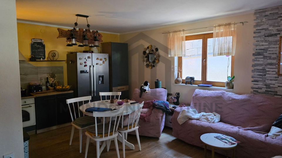 Istra, Pula, Radeki Polje , samostojeće lijepa kuća