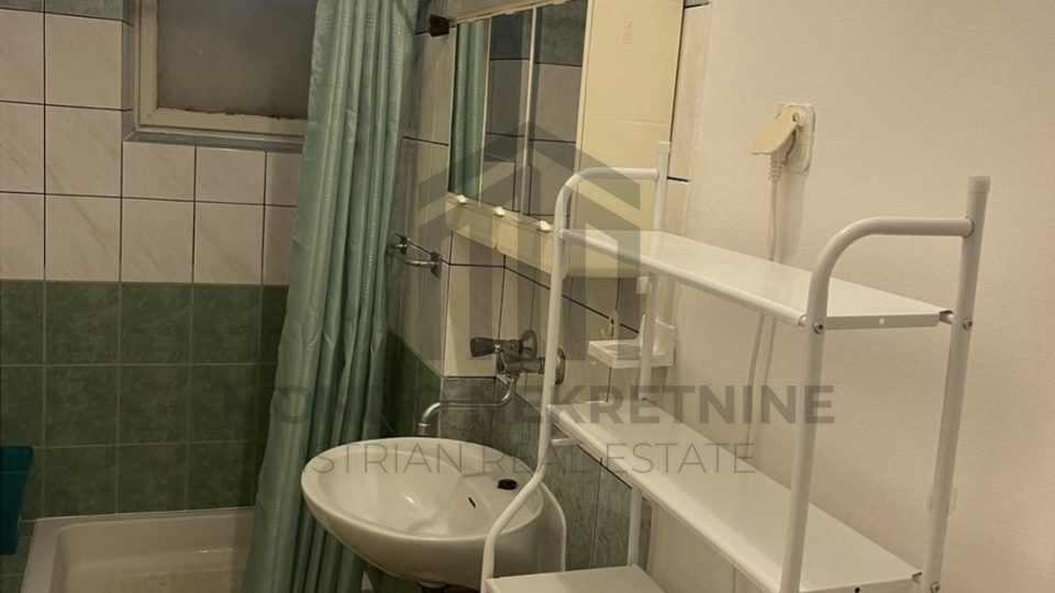 Prodaje se stan 40 m² iznad Arene – Pula
