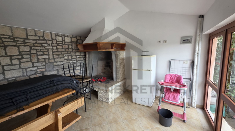 Hiša, 192 m2, Prodaja, Barban