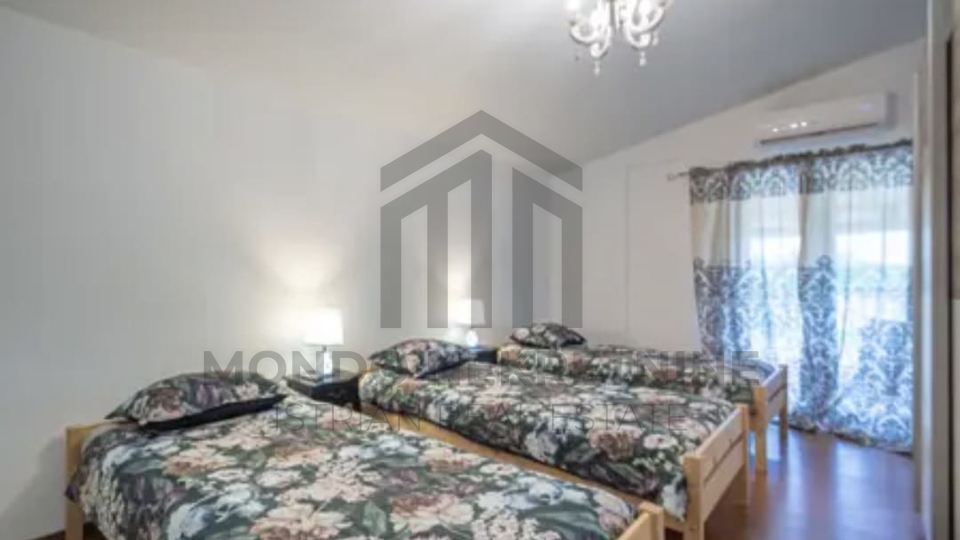 Hiša, 280 m2, Prodaja, Pula - Valdebek