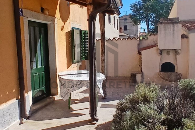 Istra, Marčana dvojna kuća