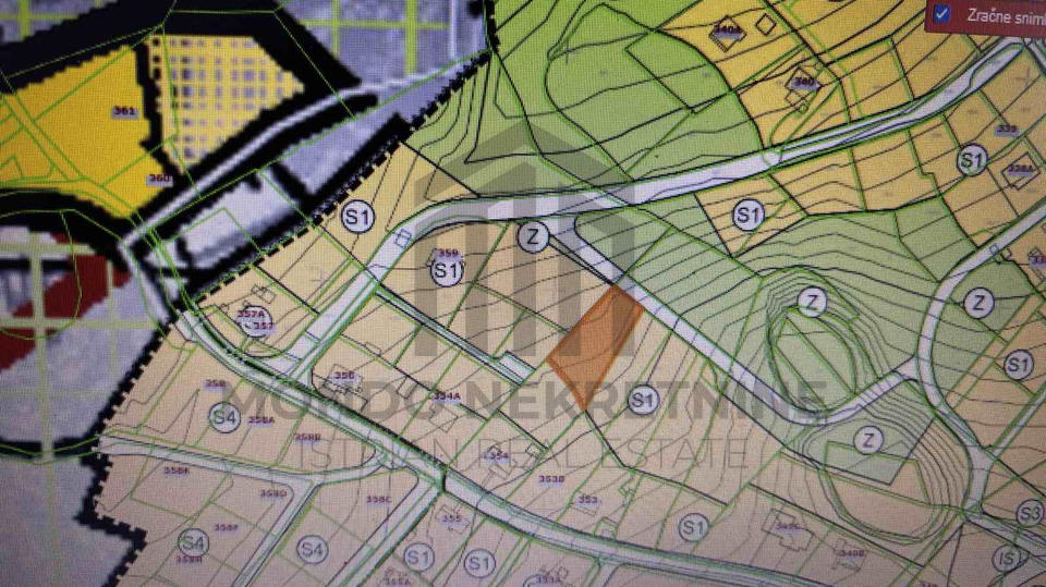 Istarska županija.građevinsko zemljište Novi Labin