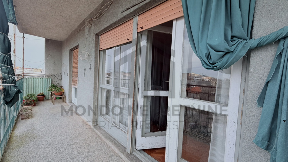 Istra&comma; Pula - trosoban stan 98 m2