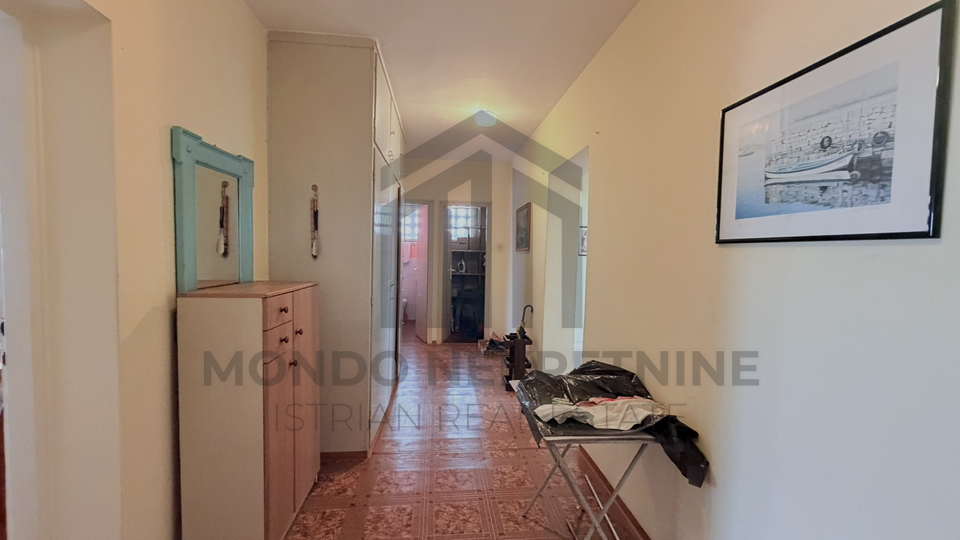 Istra&comma; Pula - trosoban stan 98 m2