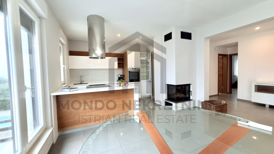 House&comma; 250 m2&comma; For Sale&comma; Pula