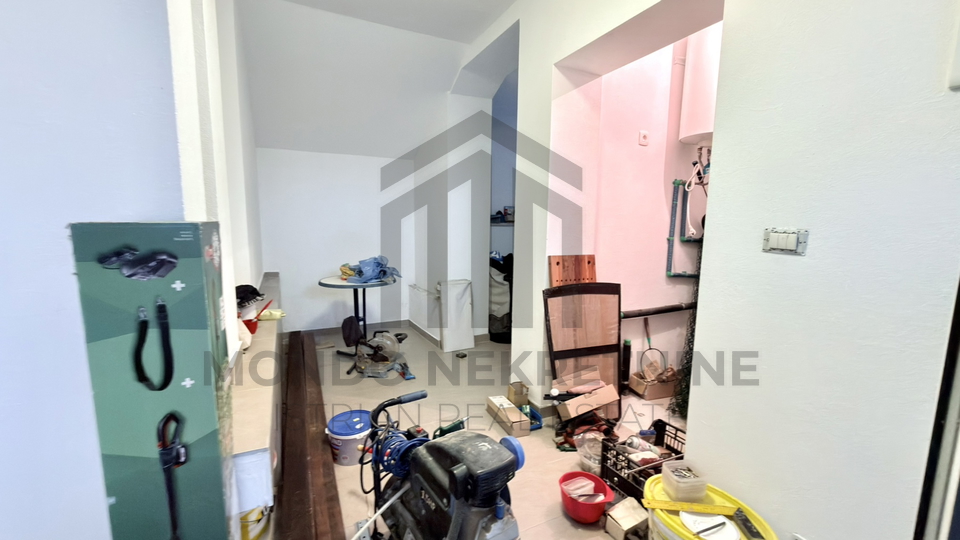 House&comma; 250 m2&comma; For Sale&comma; Pula