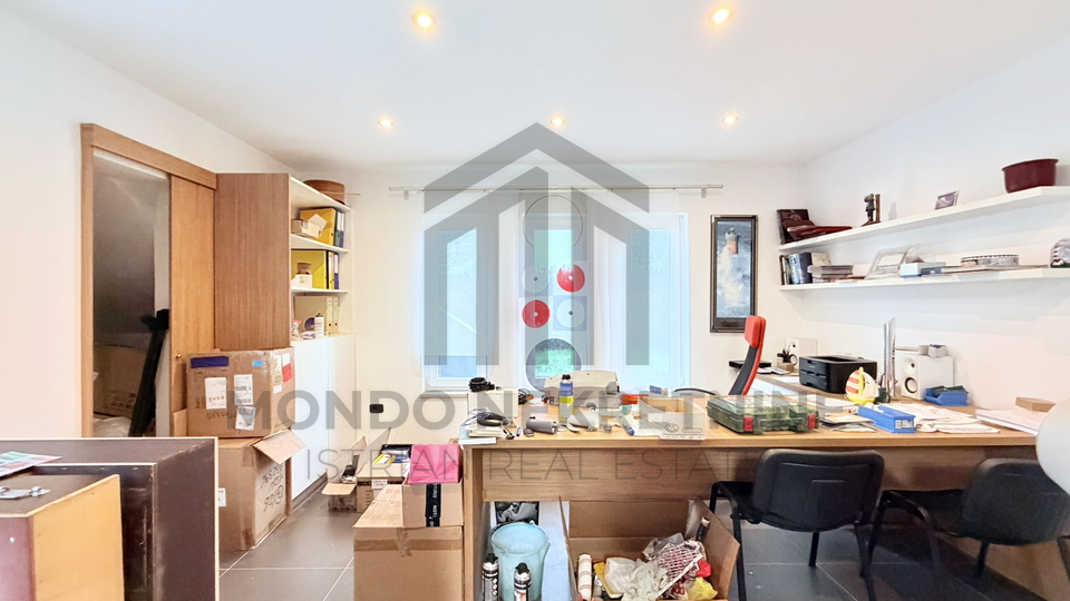 House&comma; 250 m2&comma; For Sale&comma; Pula