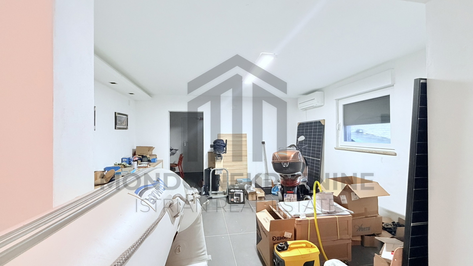 House&comma; 250 m2&comma; For Sale&comma; Pula