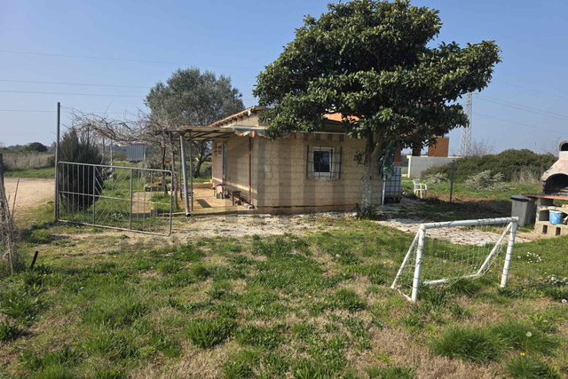 Legalizirani objekt 30 m² s  okućnicom 450 m²