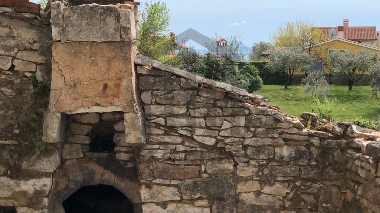 Kamena ku&cacute;a - Puntera