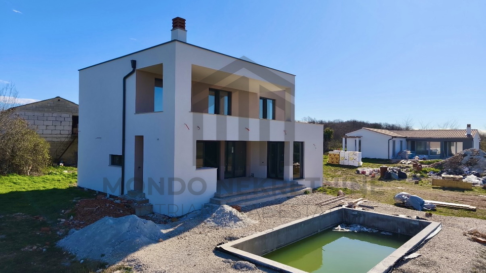 Istra&comma; Rakalj&comma; obiteljska ku&cacute;a 254 m2 s bazenom 32 m2