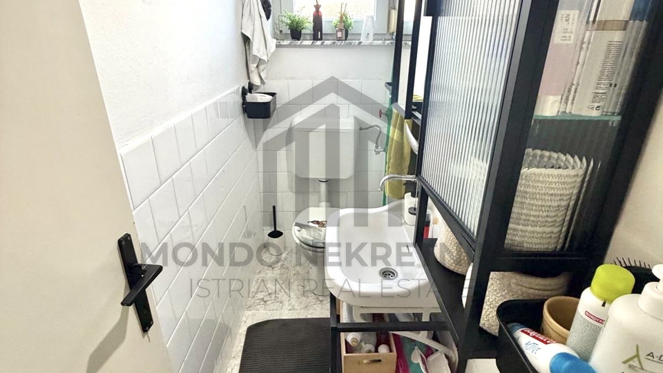 Istra&comma; Pula - trosobni stan 83 m2