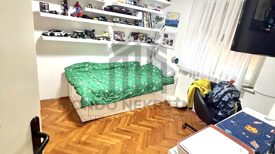 Istra&comma; Pula - trosobni stan 83 m2