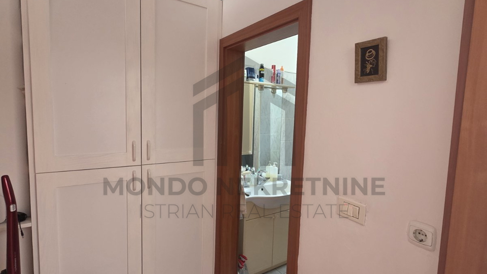 Pula&comma; &Scaron;ijana&comma; ku&cacute;a u nizu 100 m&sup2; &plus; dvori&scaron;te 26 m&sup2;