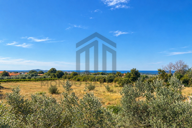 Građevinska parcela 890 m² s pogledom na more – Galižana
