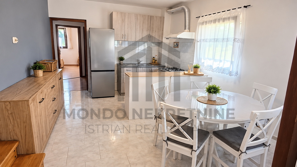 Valtura - samostoje&cacute;a ku&cacute;a 170 m2 s bazenom