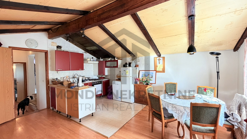 Valtura - samostoje&cacute;a ku&cacute;a 170 m2 s bazenom
