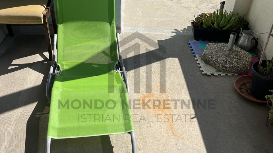 Roh bau ku&cacute;a s 3 stana i gara&zcaron;om&comma; Pula&comma; Veruda Porat&comma; 291 m&sup2; &plus; vrt