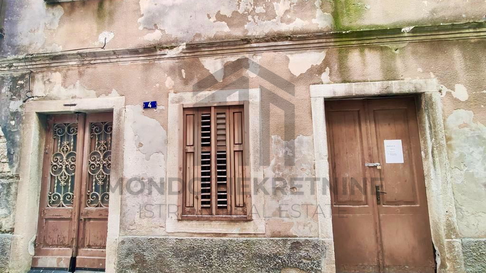 EKSKLUZIVNA PRODAJA &ndash; KU&Cacute;A ZA OBNOVU U VODNJANU