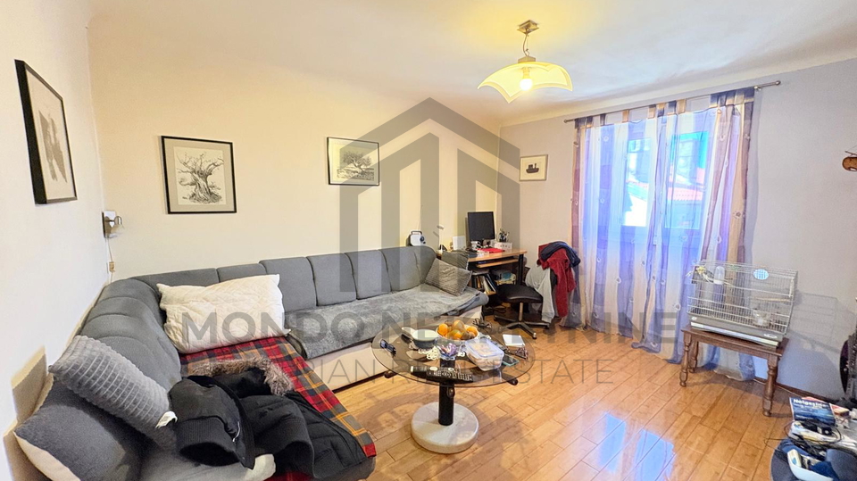 Stan u centru Pule &ndash; blizina Arene&comma; 38 m&sup2;&comma; useljiv &ndash; 136&period;000 &euro;