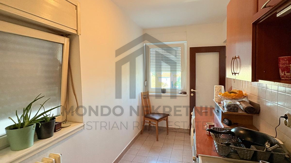Prostran trosoban stan u Puli &ndash; 83&comma;94 m&sup2; na odli&ccaron;noj lokaciji