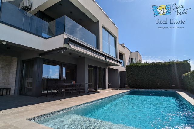 ISTRA, POREČ - Moderna dvojna kuća 500m od mora!