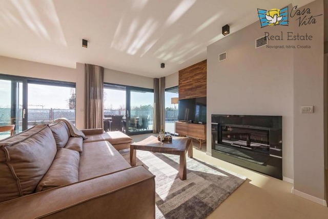 ISTRA, POREČ - Moderna dvojna kuća 500m od mora!