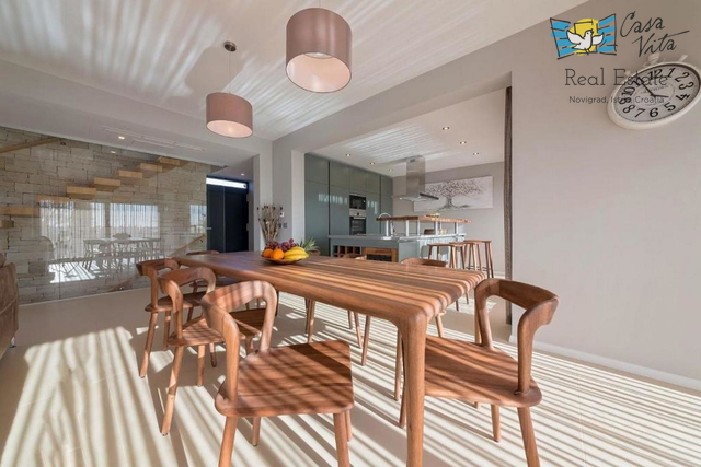 ISTRA, POREČ - Moderna dvojna kuća 500m od mora!