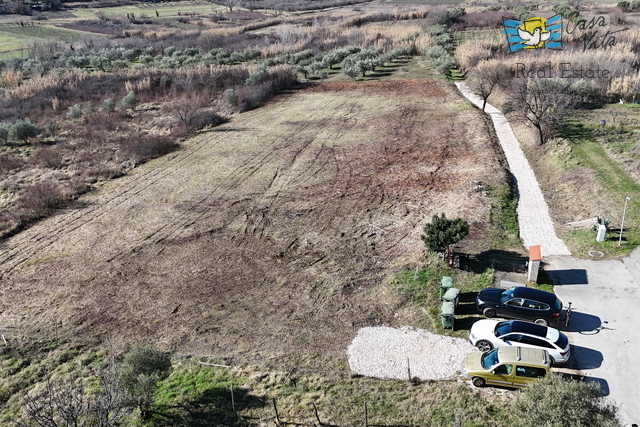 Istria, terreno edificabile per una casa bifamiliare, Buie