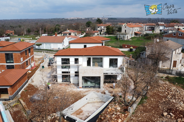 Nuova casa con piscina in Istria